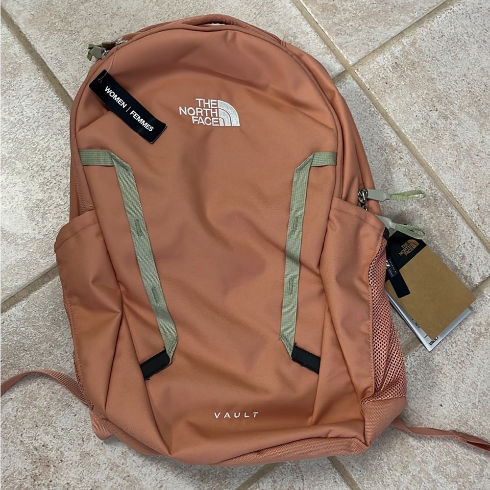 Brand New With Tags NWT The North Face Vault Rosedawn Backpack